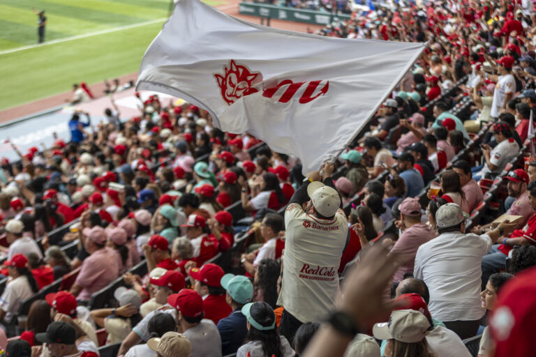 PIRATAS GANA DUELO DE PITCHEO EN EL JUEGO 1 DE LA SERIE DE CAMPEONATO
