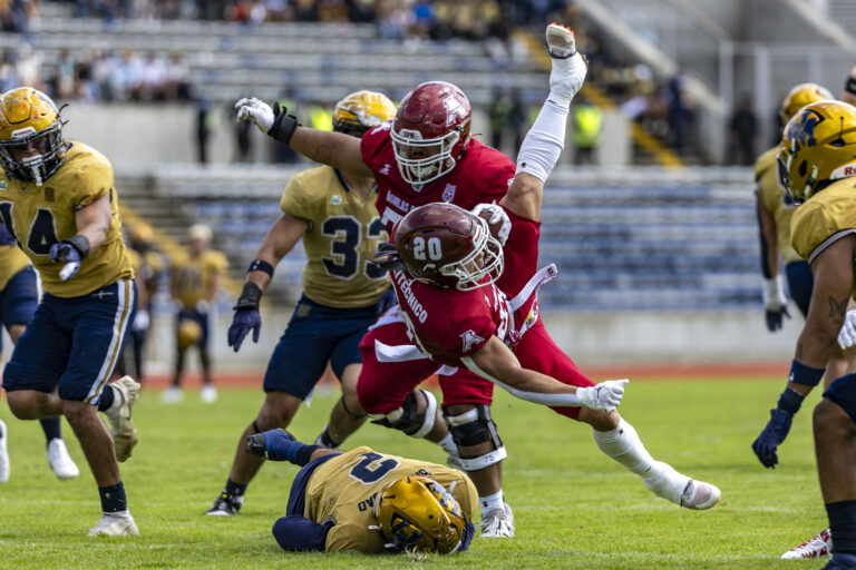 Clásico 2025 entre Águilas Blancas del IPN en contra de los Pumas CU, en donde CU se impone 13–7 al IPN en la Benemérita Universidad Autónoma de Puebla (BUAP)