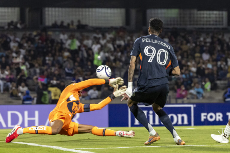 UNAM Pumas entrega garra y victoria, pero se despide con un marcador de 1-0 de la Concacaf Champions Cup