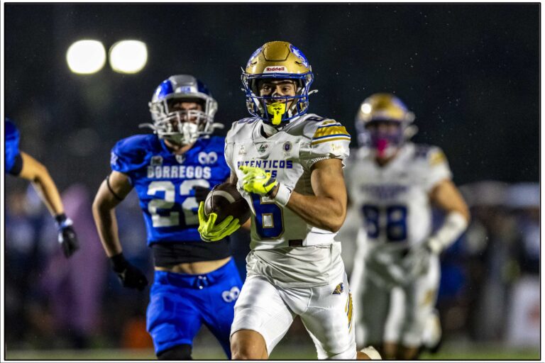 Auténticos Tigres remontan ante Borregos CCM y mantienen el paso perfecto en la ONEFA